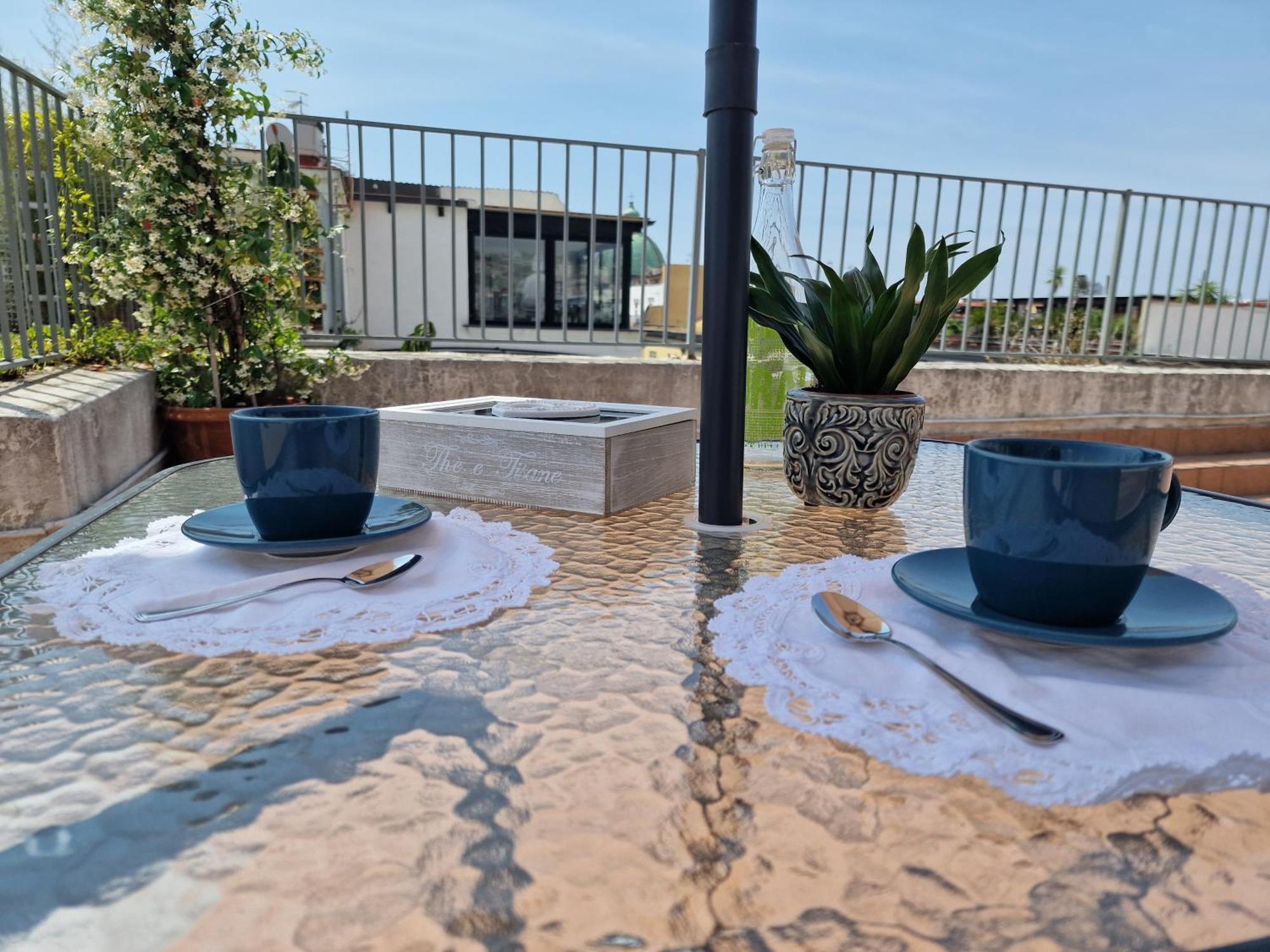 Hotel La Terrazza Delle Fate à Naples Extérieur photo