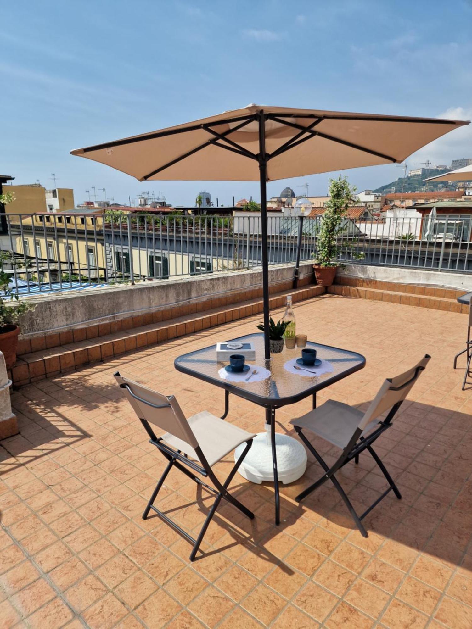 Hotel La Terrazza Delle Fate à Naples Extérieur photo