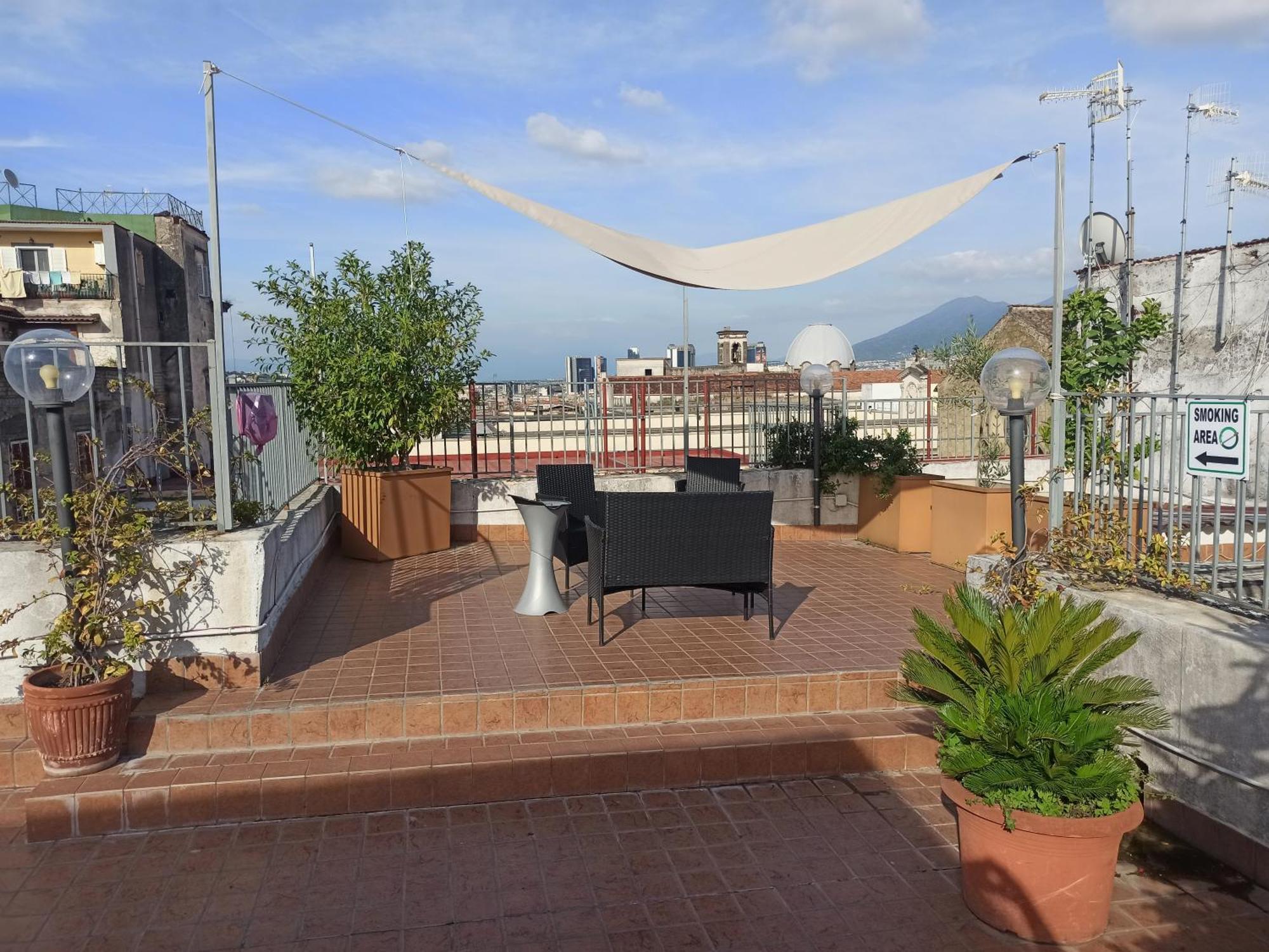 Hotel La Terrazza Delle Fate à Naples Extérieur photo